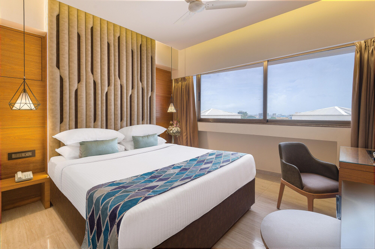 Bedroom 3, hotel Metropole Inn, Mumbai Suburban