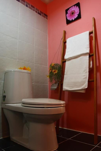 Bathroom 4, Phalarn Inn Resort, Ko Samui