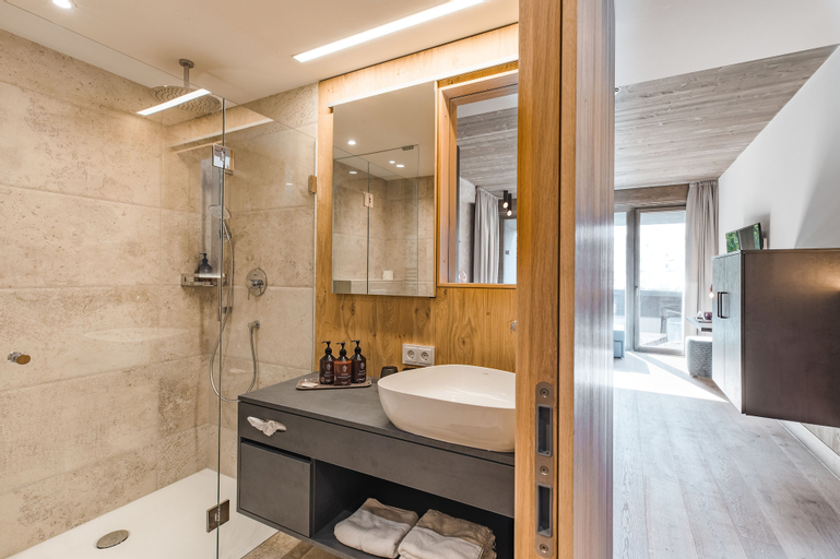 Bedroom 5, Seehotel Einwaller - adults only, Schwaz