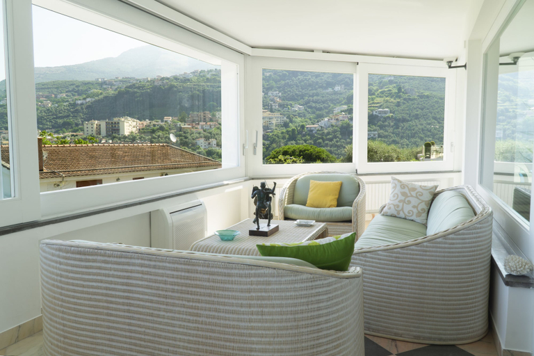 Living room 5, Wonder Vesuvian Villa, Napoli