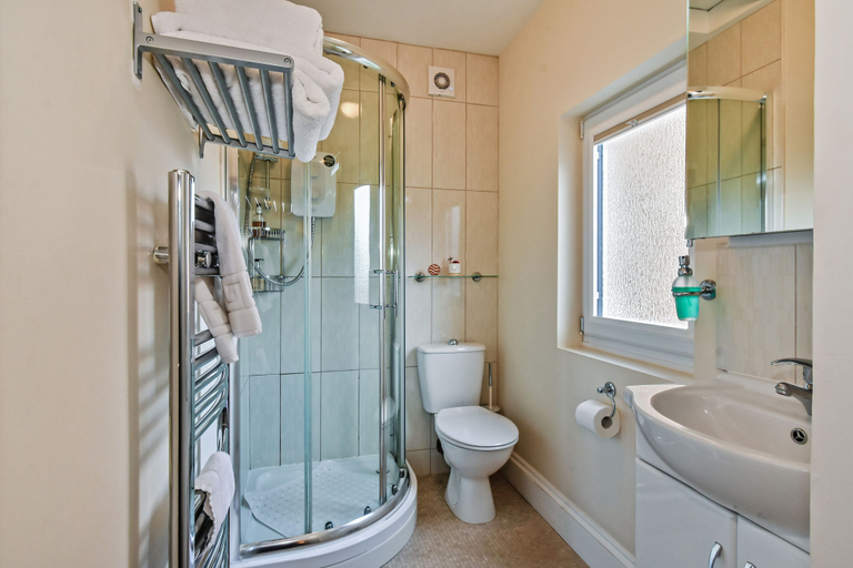Bathroom, Conway Cottages, York