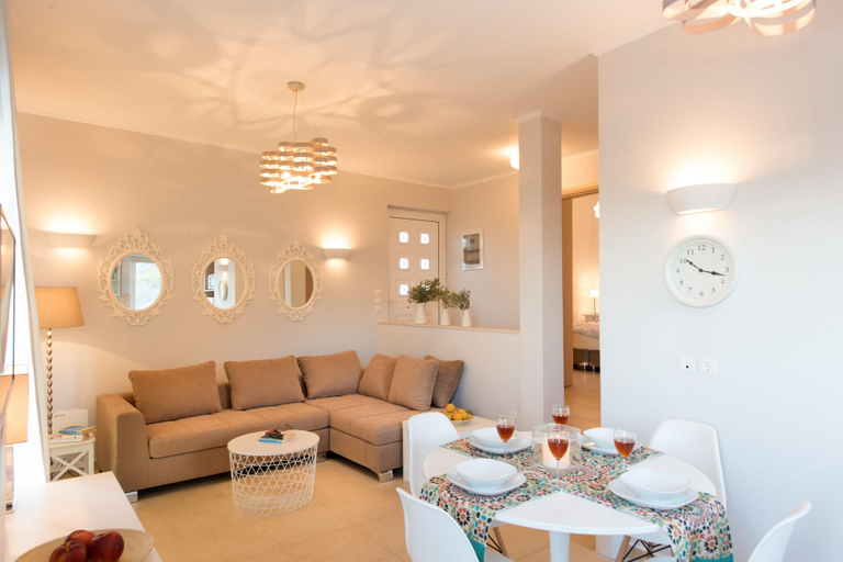 Others 4, Villa Siren, Crete