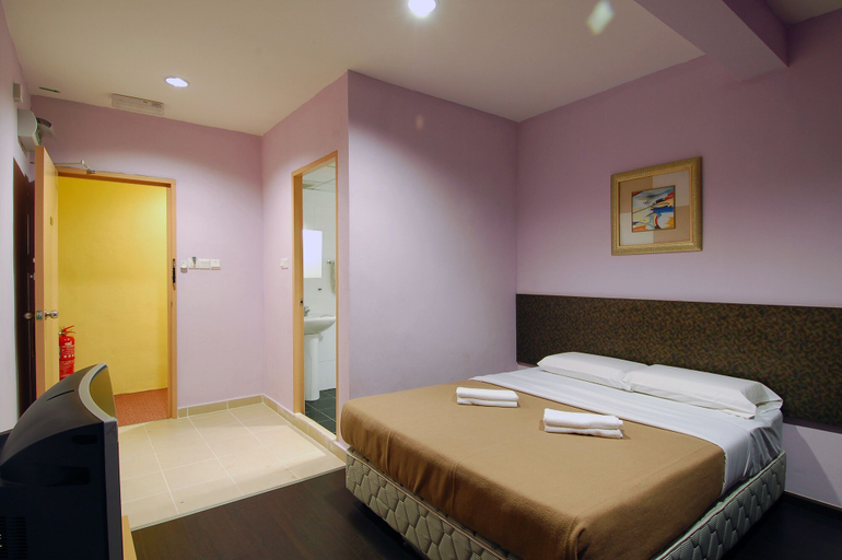 Bedroom 4, Aristo Hotel, Kota Kinabalu