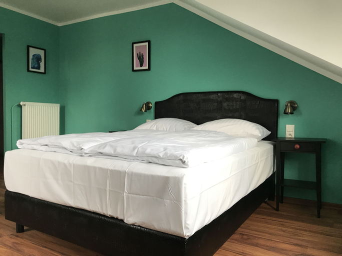 Bedroom 9