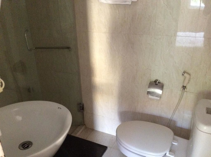 Bathroom 2, Tulip Hotel Vu Ngoc Phan, Đống Đa
