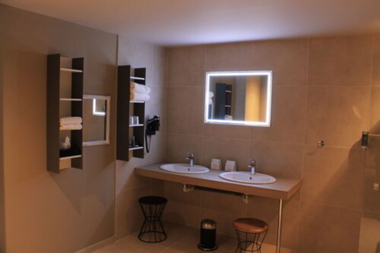 Bathroom 3, Hôtel La Couronne, Haut-Rhin