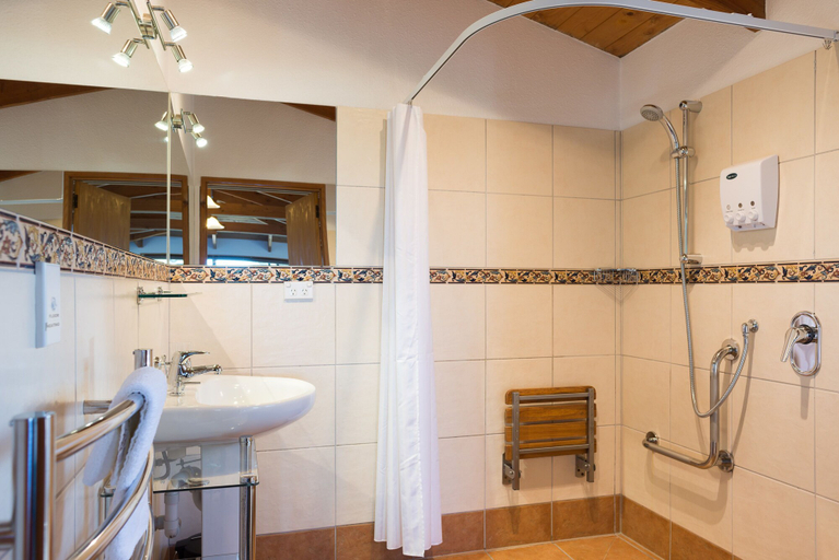 Bathroom 4, Kimi Ora Eco Resort, Tasman