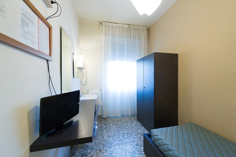 Bedroom 4, Hotel Moderno, Pisa