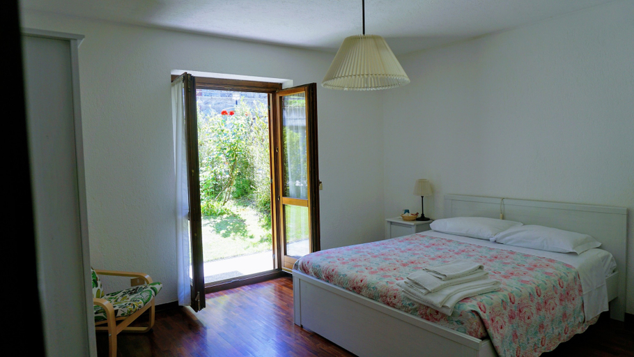 Bedroom 2, Maison Borbey, Aosta