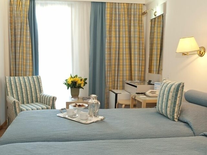 Bedroom 5, The Park Hotel Piraeus, Attica
