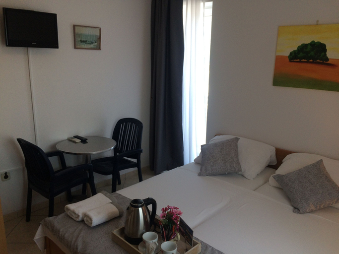 Bedroom 2, Villa Menalo, Ston