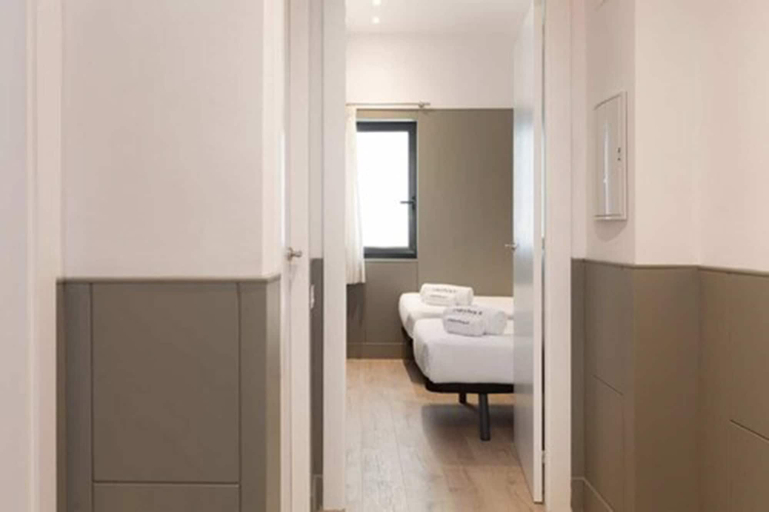 Bathroom 5, Enjoybcn Patio de Gala Apartments, Barcelona