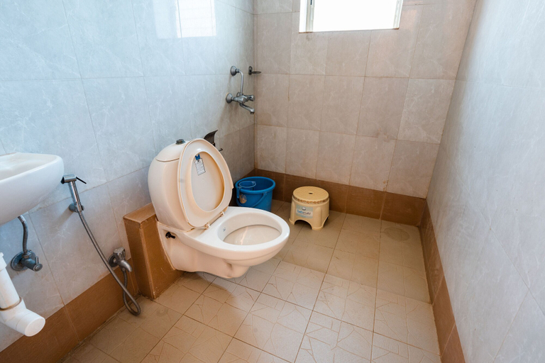 Bathroom 3, Kay's By The Sea, Sindhudurg