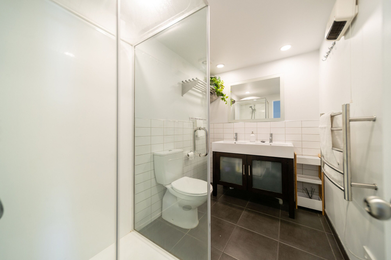 Bathroom, Central, modern city loft style home - CBD, Queenstown-Lakes