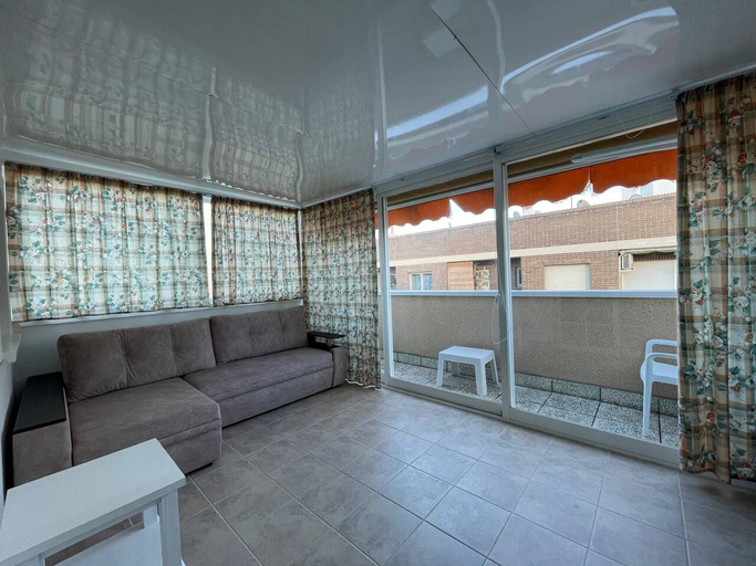 Others 5, Sole Bello, Alicante