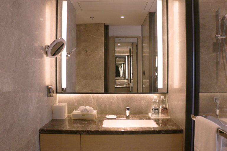 Bedroom 4, Courtyard by Marriott Shanghai Hongqiao, Shanghai