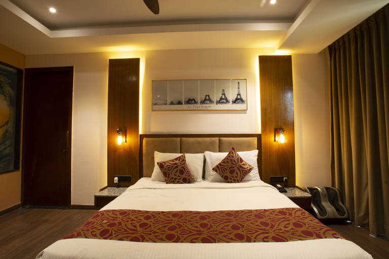 Bedroom 3, Skyline Resort & Convention Centre, Indore