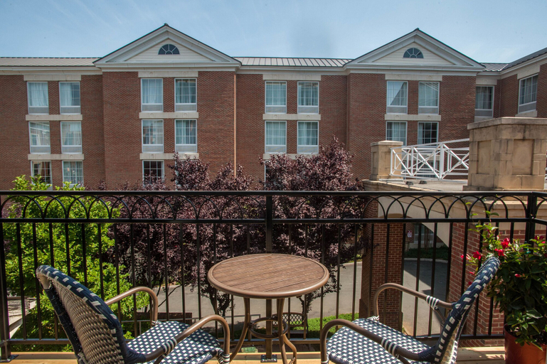 Exterior & Views 2, Dinsmore Boutique Inn, Charlottesville