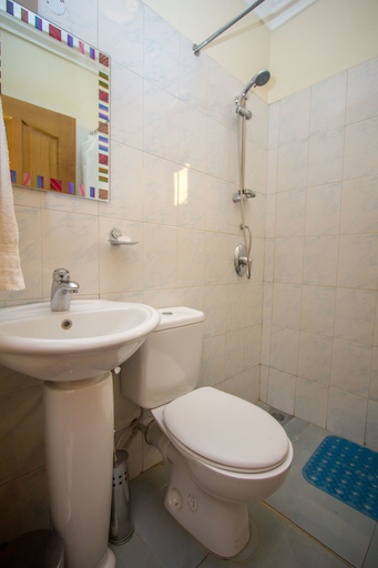 Bathroom 4, Crown Suites Hotel, Mbale