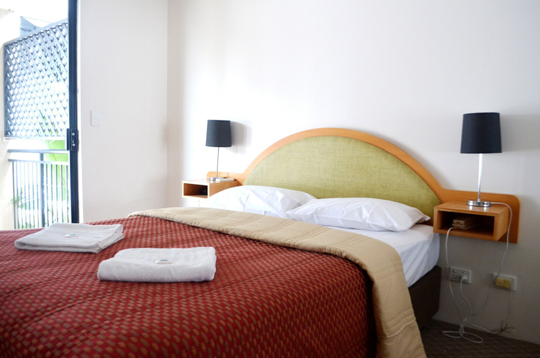 Bedroom 3, Spring Hill Mews Apartments, Spring Hill