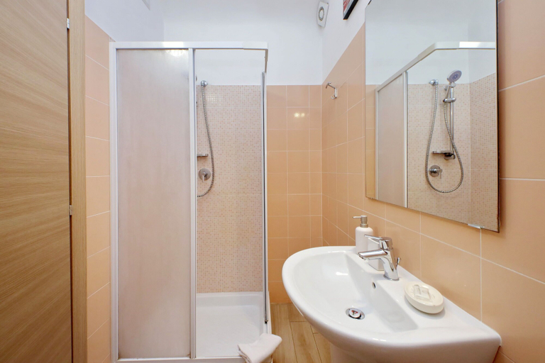 Bathroom 4, Dream City Rome, Rome
