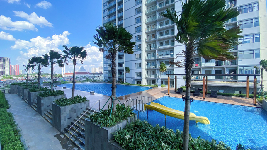 Sport & Beauty 2, Brand New and Comfy Studio at Daan Mogot City Apartment By Travelio, West Jakarta
