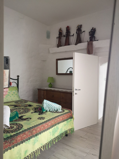 Room 5, Masseria Poesia, Brindisi