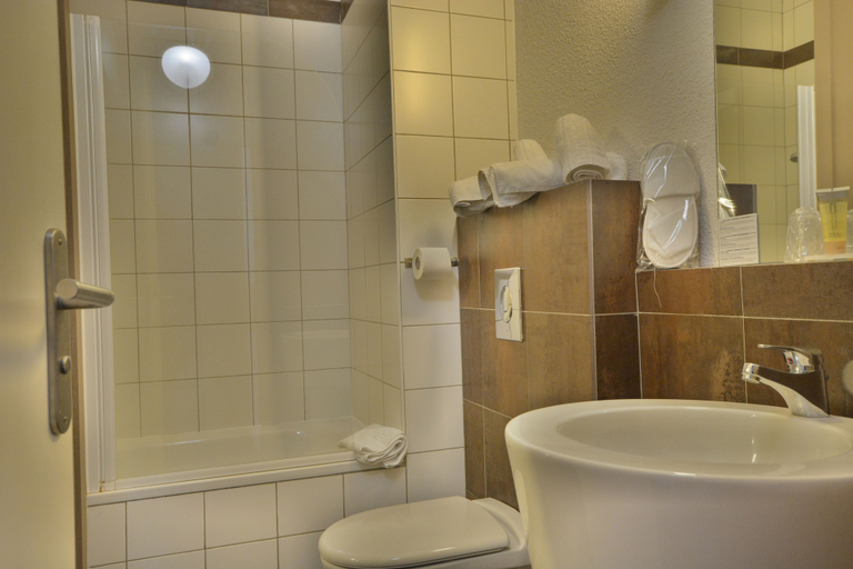 Bathroom 4, SOWELL RESIDENCES New Chastillon, Alpes-Maritimes