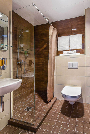 Bathroom 4, City Yard Inn Hotel, Tallinn