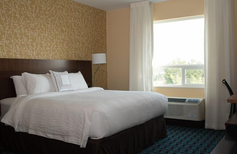 Bedroom 2, Fairfield Inn & Suites by Marriott Edmonton North, Division No. 11