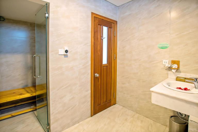 Bathroom 4, Lunar Hotel Danang, Da Nang