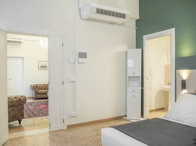 Bedroom 2, Grand Canal Suite by Wonderful Italy, Venezia