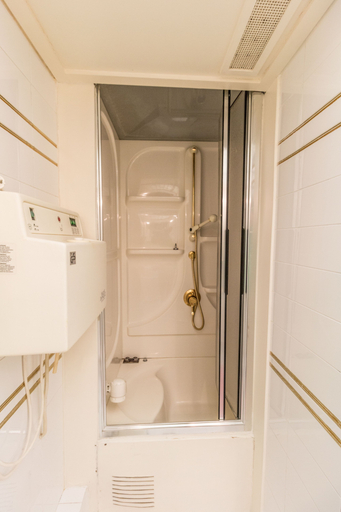 Bathroom 4, Agios Ioannis Luxurious Beachfront Apt, Thessaly