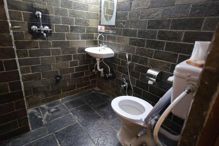 Bathroom 5, Khwapa Chhen Guest House and Restaurant, Bagmati