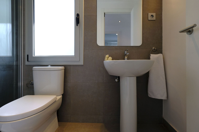 Bathroom 3, Villa Mont Rodó Mas Alba, Barcelona
