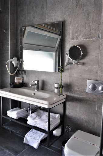 Bathroom 5, Skopea Inn Exclusive, Fethiye
