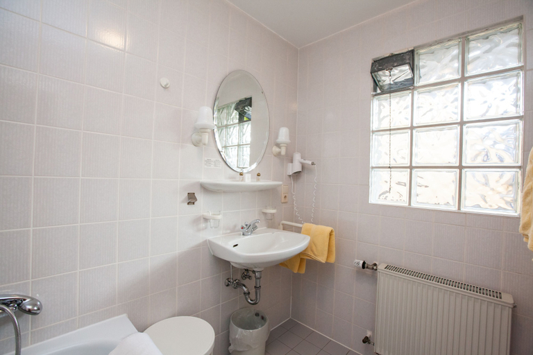 Bathroom 4, Hotel Garni Gunther, Rhein-Hunsrück-Kreis