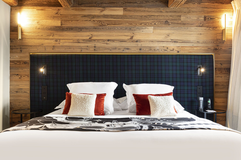 Bedroom 4, Hotel Le Chabichou, Savoie