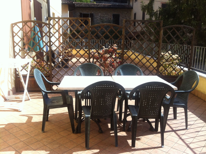 Others 5, Borgo Antico, Brescia