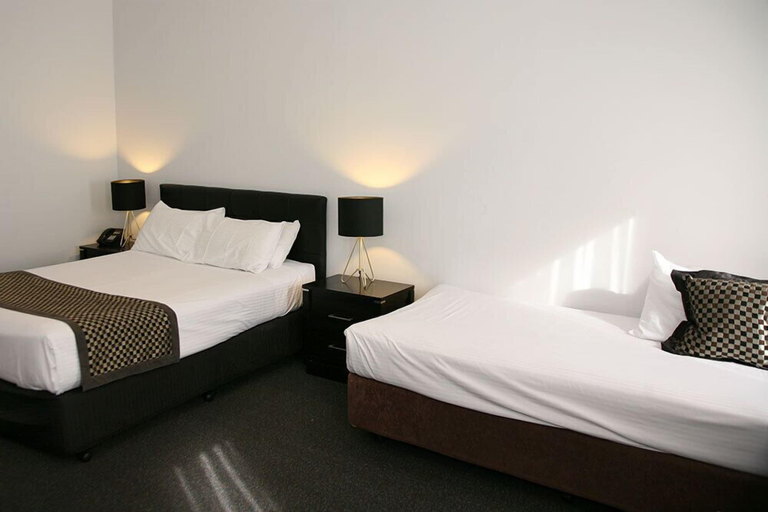 Bedroom 2, Footscray Motor Inn, Melbourne