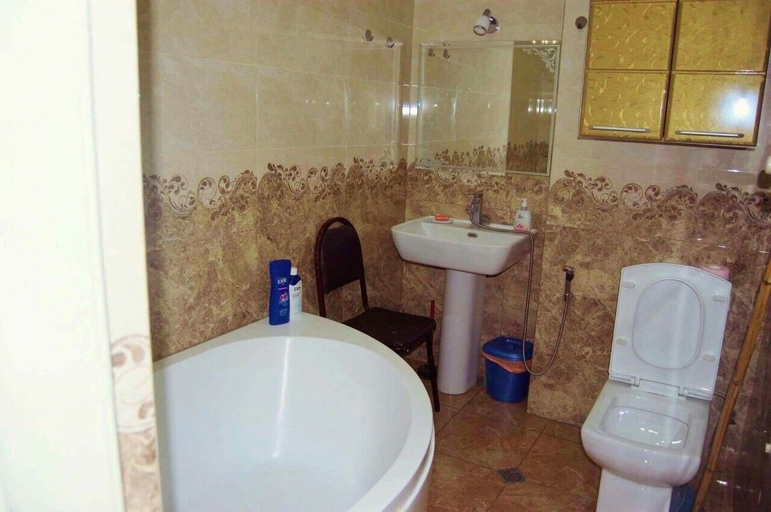 Bathroom 3, Apartment on Kostava, Tbilisi