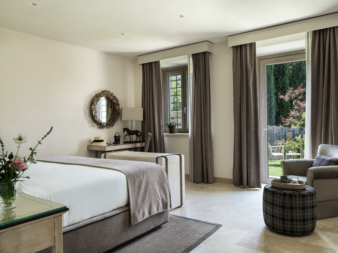 Bedroom 12