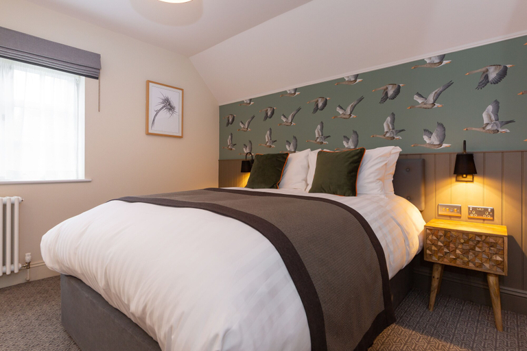 Bedroom 2, Old Cock Inn, Hertfordshire
