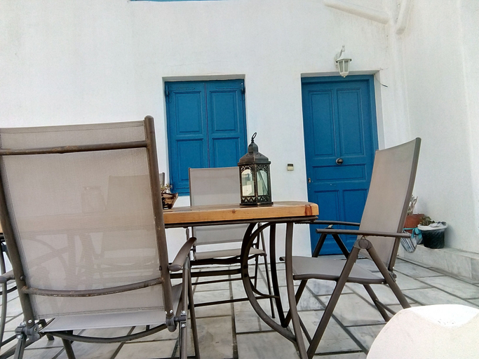 Others, Cycladic Studio - 4People DT Ornos, South Aegean