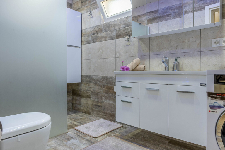 Bathroom 3, Villa Lale, Serik