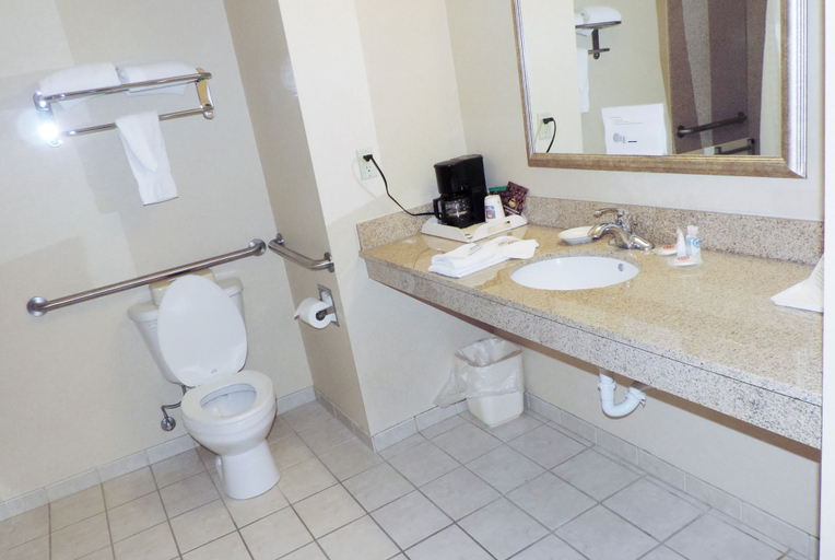 Bathroom 4, Comfort Inn & Suites Rawlins, Carbon