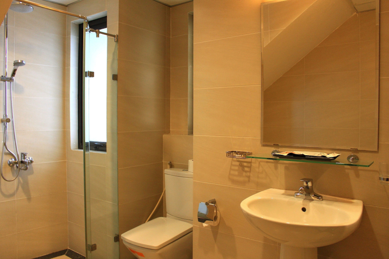 Bathroom 3, Lake House Studio, Đống Đa