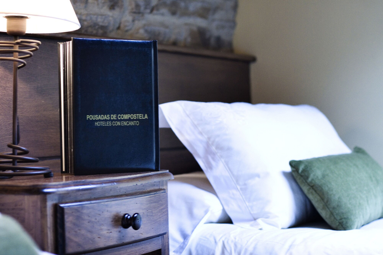 Bedroom 2, Hostal San Clemente by Pousadas de Compostela, A Coruña
