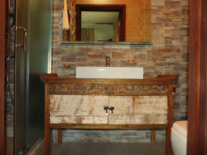 Bathroom 3, The Swiss Hotel, Western Urban