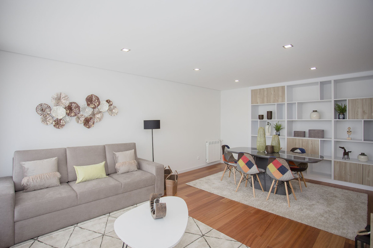 Others 5, Liiiving -Luxury River View Apartment IX, Gondomar